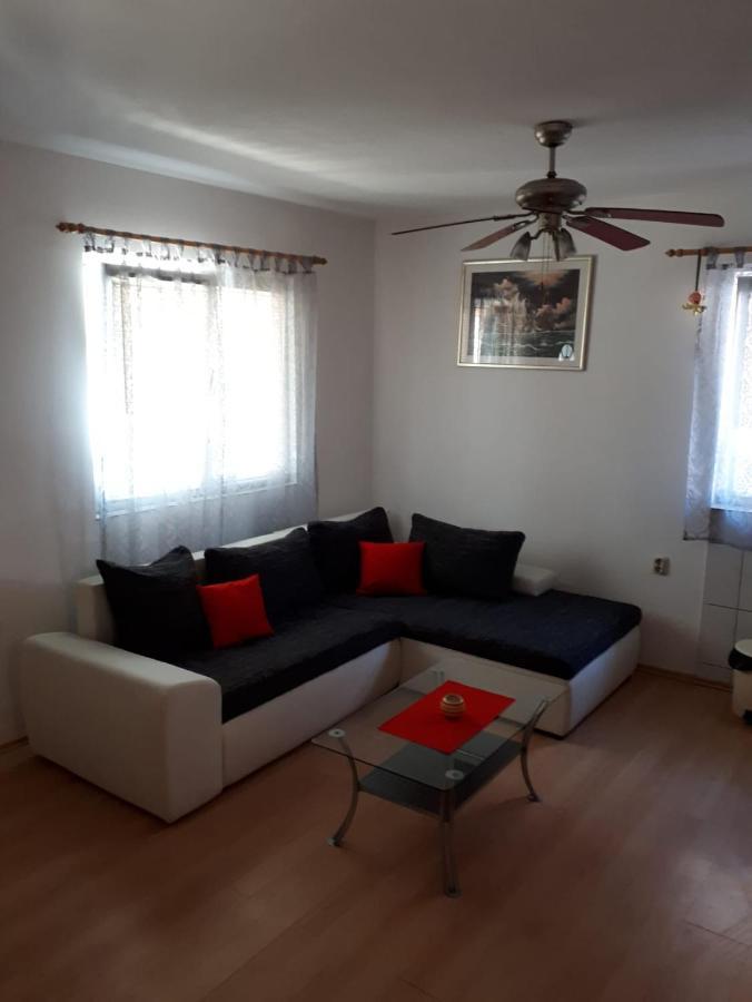 Apartmani Plesa Vir Luaran gambar